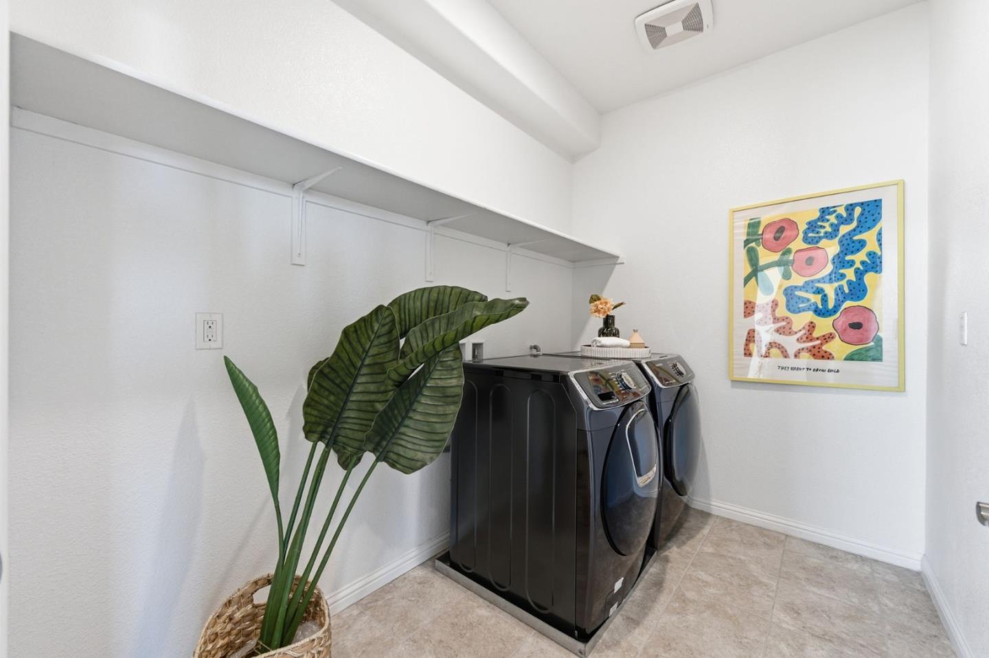 Photo #25: ML82037558 Listing: Photo #25