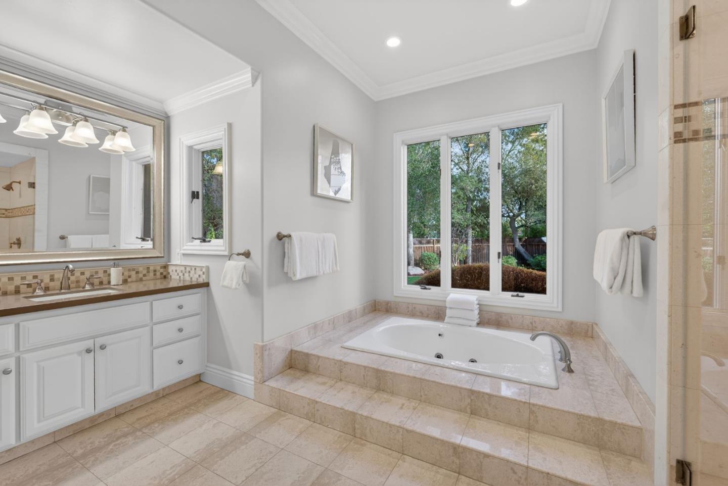 Detail Gallery Image 24 of 37 For 20026 Heritage Oak, Saratoga,  CA 95070 - 4 Beds | 3/1 Baths