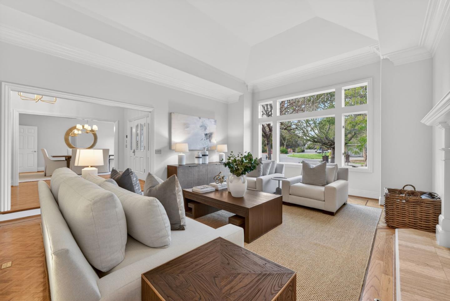 Detail Gallery Image 4 of 37 For 20026 Heritage Oak, Saratoga,  CA 95070 - 4 Beds | 3/1 Baths