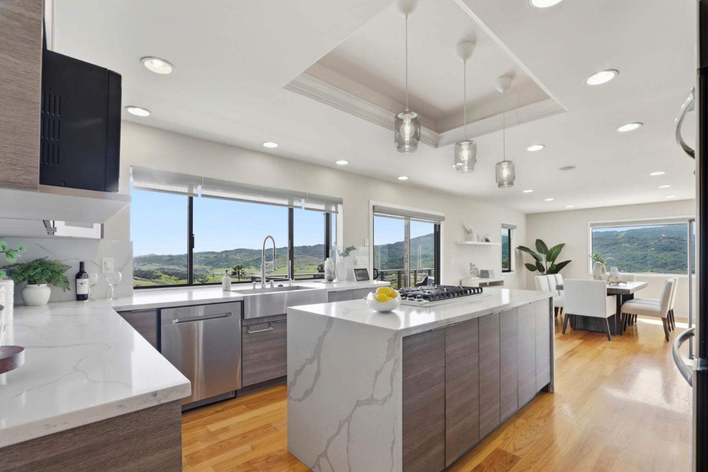 Detail Gallery Image 18 of 102 For 20768 Scenic Vista Dr, San Jose,  CA 95120 - 5 Beds | 3/1 Baths