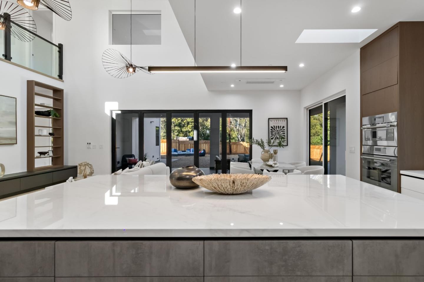 Detail Gallery Image 20 of 72 For 1040 W Riverside Way, San Jose,  CA 95129 - 6 Beds | 5/1 Baths