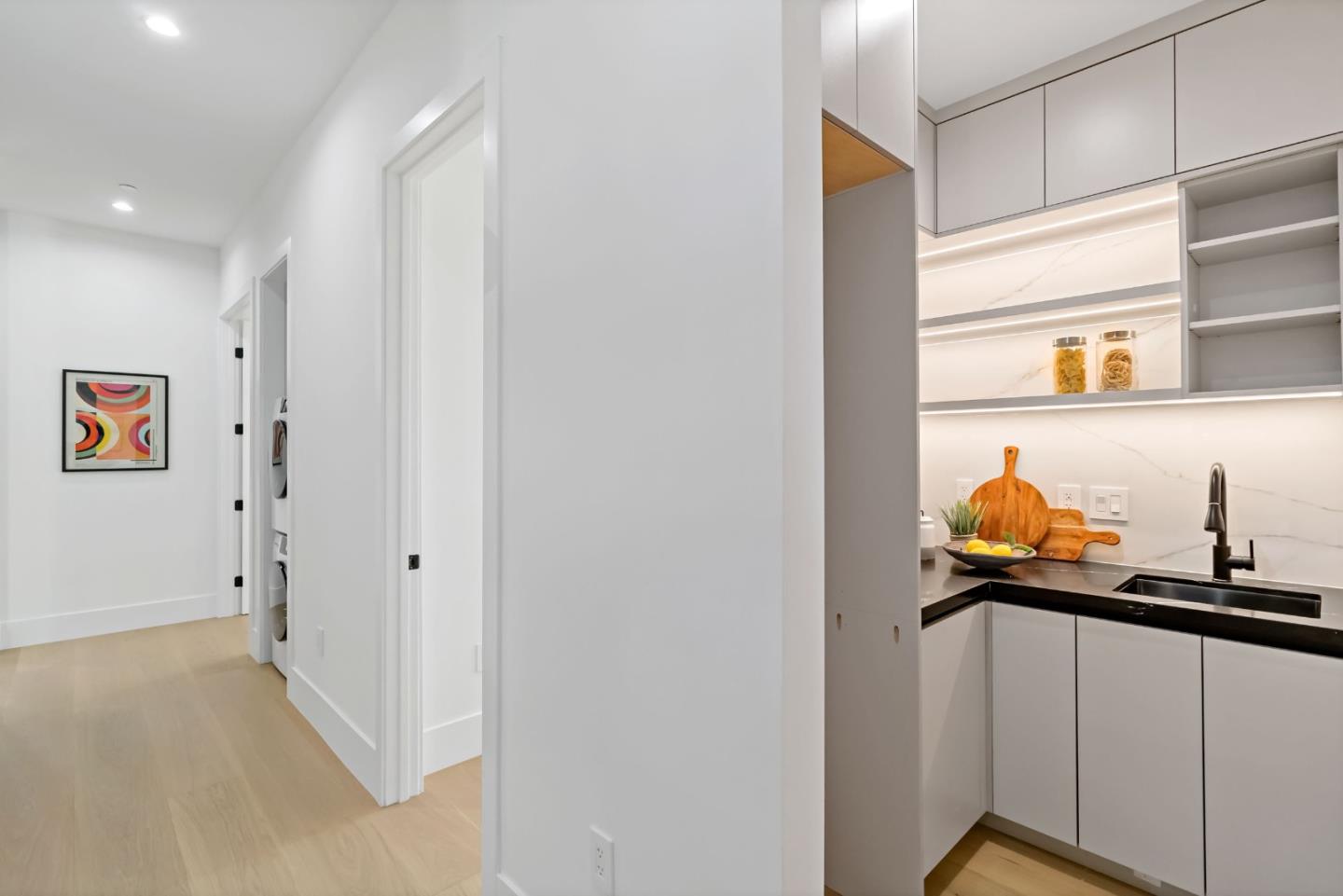 Detail Gallery Image 24 of 72 For 1040 W Riverside Way, San Jose,  CA 95129 - 6 Beds | 5/1 Baths