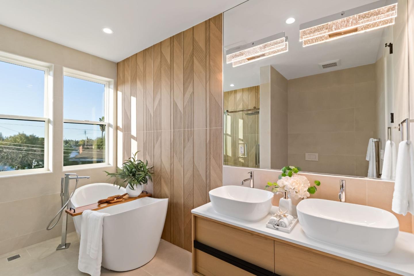 Detail Gallery Image 51 of 72 For 1040 W Riverside Way, San Jose,  CA 95129 - 6 Beds | 5/1 Baths