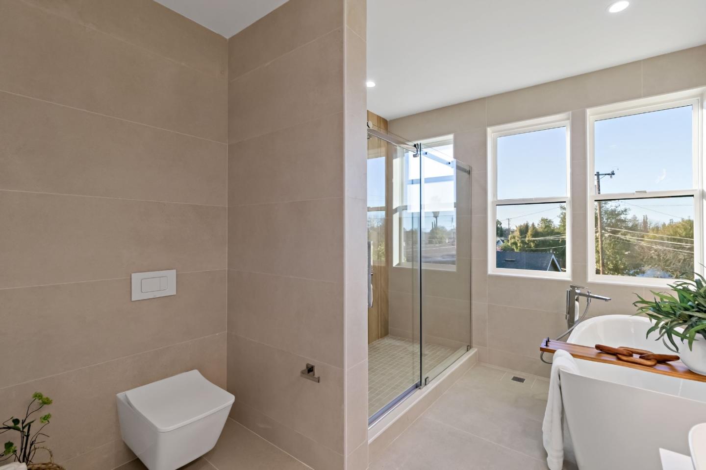 Detail Gallery Image 52 of 72 For 1040 W Riverside Way, San Jose,  CA 95129 - 6 Beds | 5/1 Baths