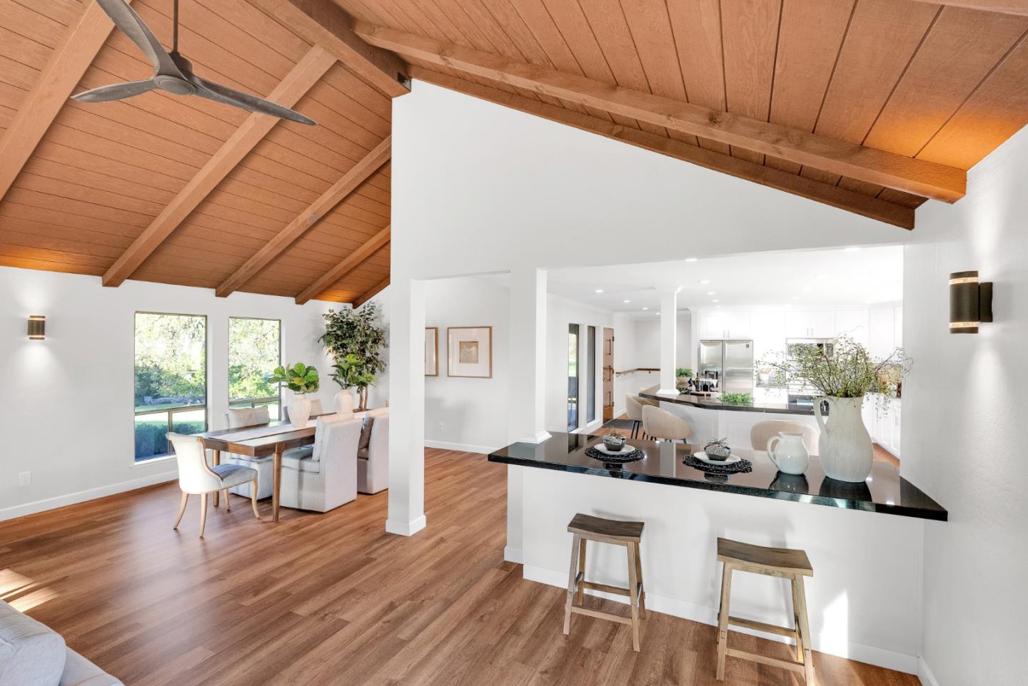 Detail Gallery Image 14 of 48 For 3270 Paseo Vista Ave, San Martin,  CA 95046 - 4 Beds | 3 Baths