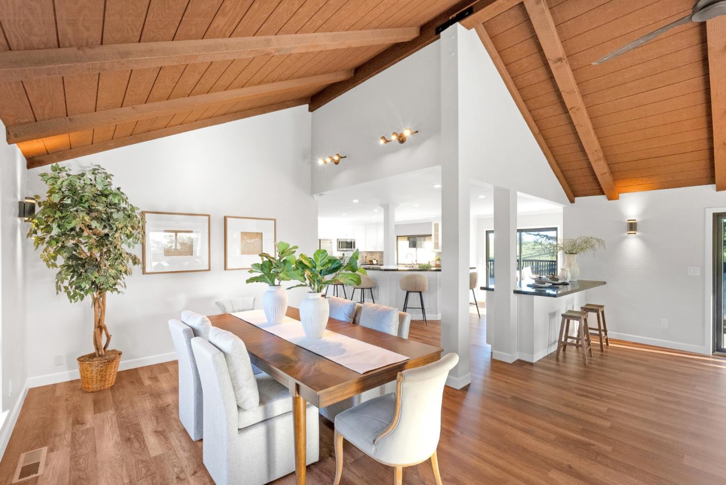 Detail Gallery Image 15 of 48 For 3270 Paseo Vista Ave, San Martin,  CA 95046 - 4 Beds | 3 Baths