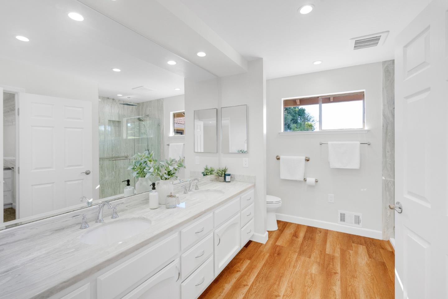 Detail Gallery Image 21 of 48 For 3270 Paseo Vista Ave, San Martin,  CA 95046 - 4 Beds | 3 Baths