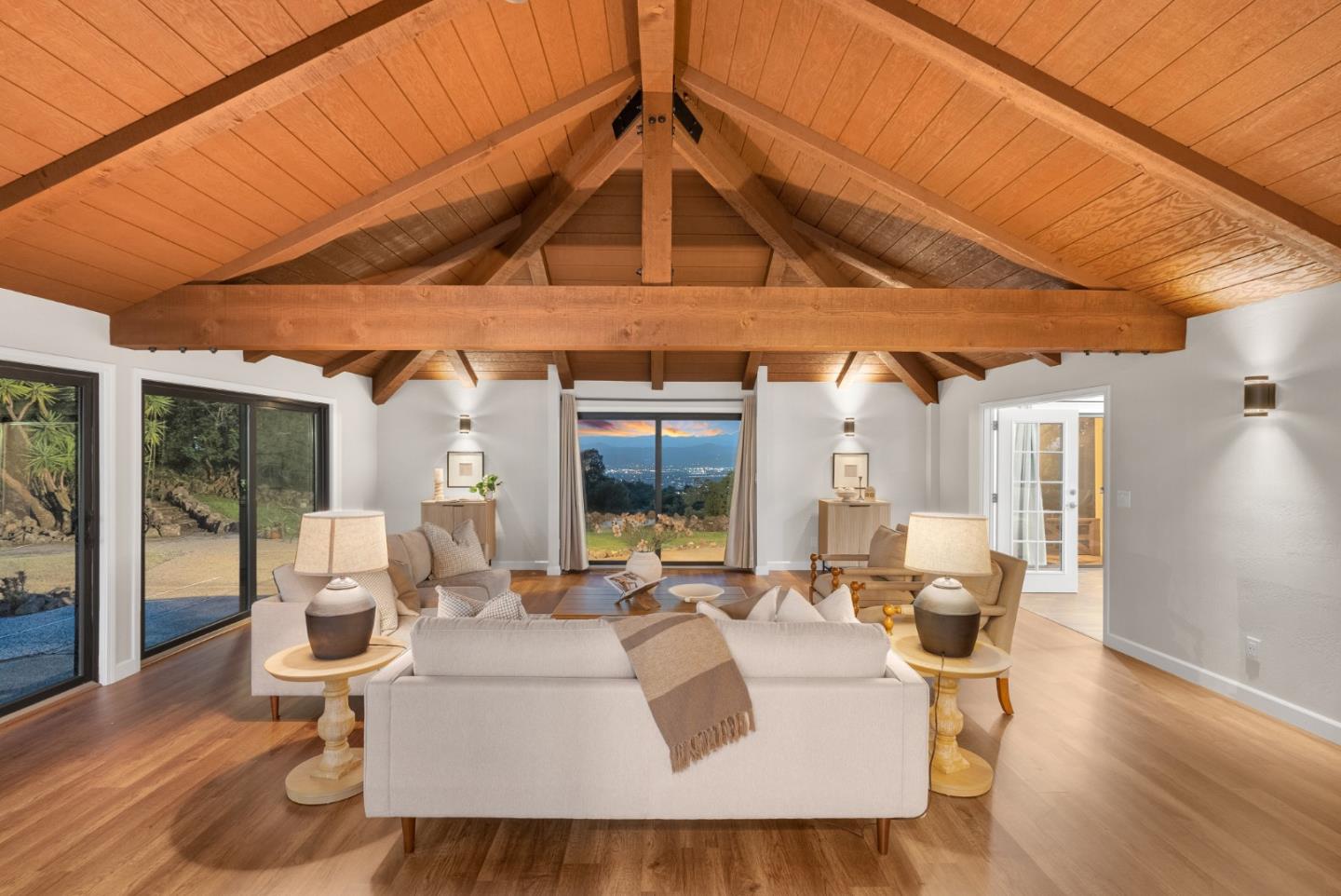 Detail Gallery Image 3 of 48 For 3270 Paseo Vista Ave, San Martin,  CA 95046 - 4 Beds | 3 Baths