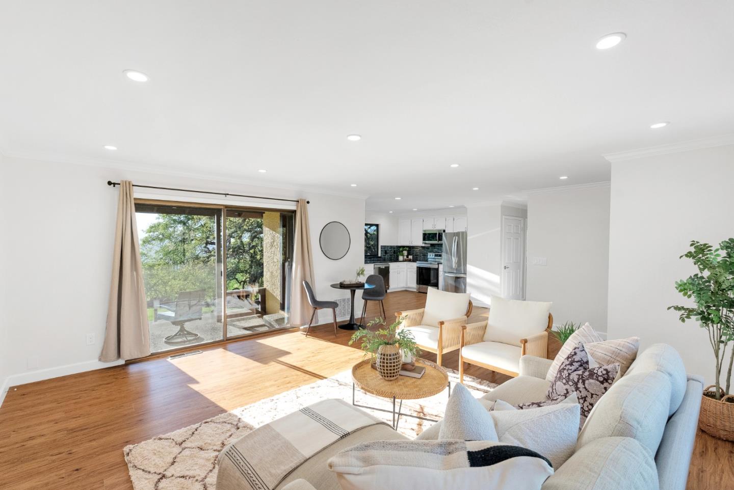 Detail Gallery Image 33 of 48 For 3270 Paseo Vista Ave, San Martin,  CA 95046 - 4 Beds | 3 Baths