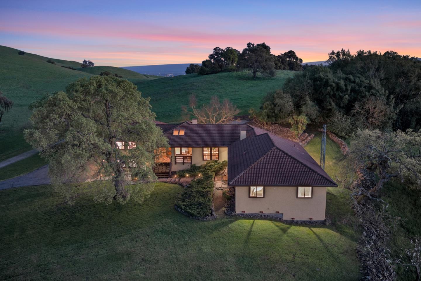 Detail Gallery Image 46 of 48 For 3270 Paseo Vista Ave, San Martin,  CA 95046 - 4 Beds | 3 Baths