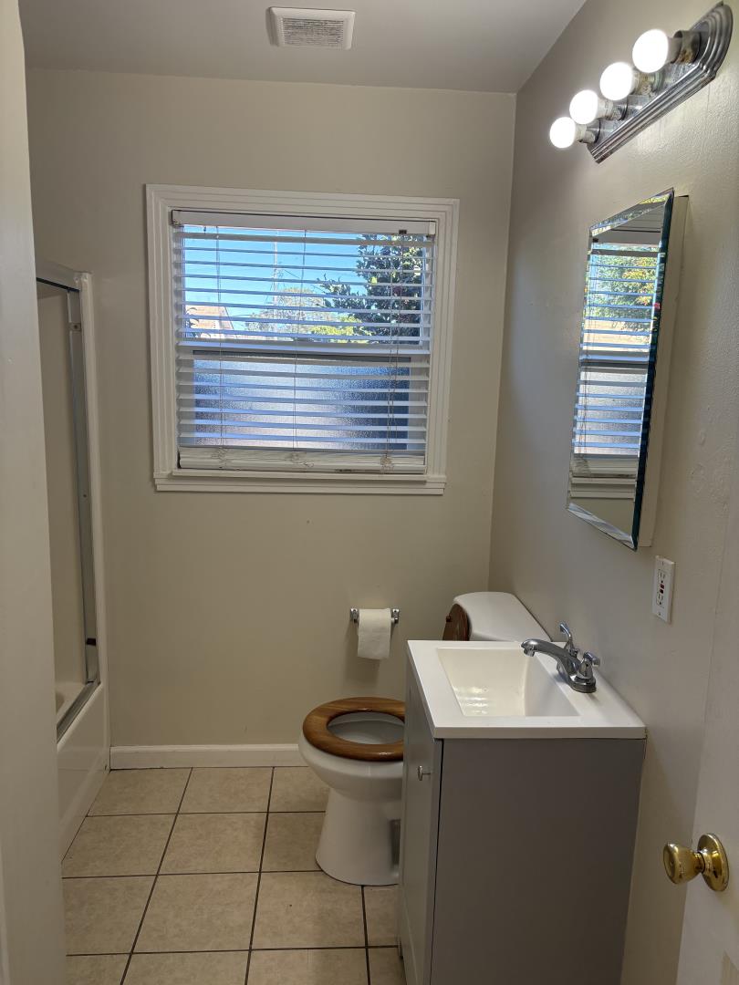 Detail Gallery Image 14 of 19 For 241 Lerwick Dr, Monterey,  CA 93940 - 2 Beds | 1 Baths