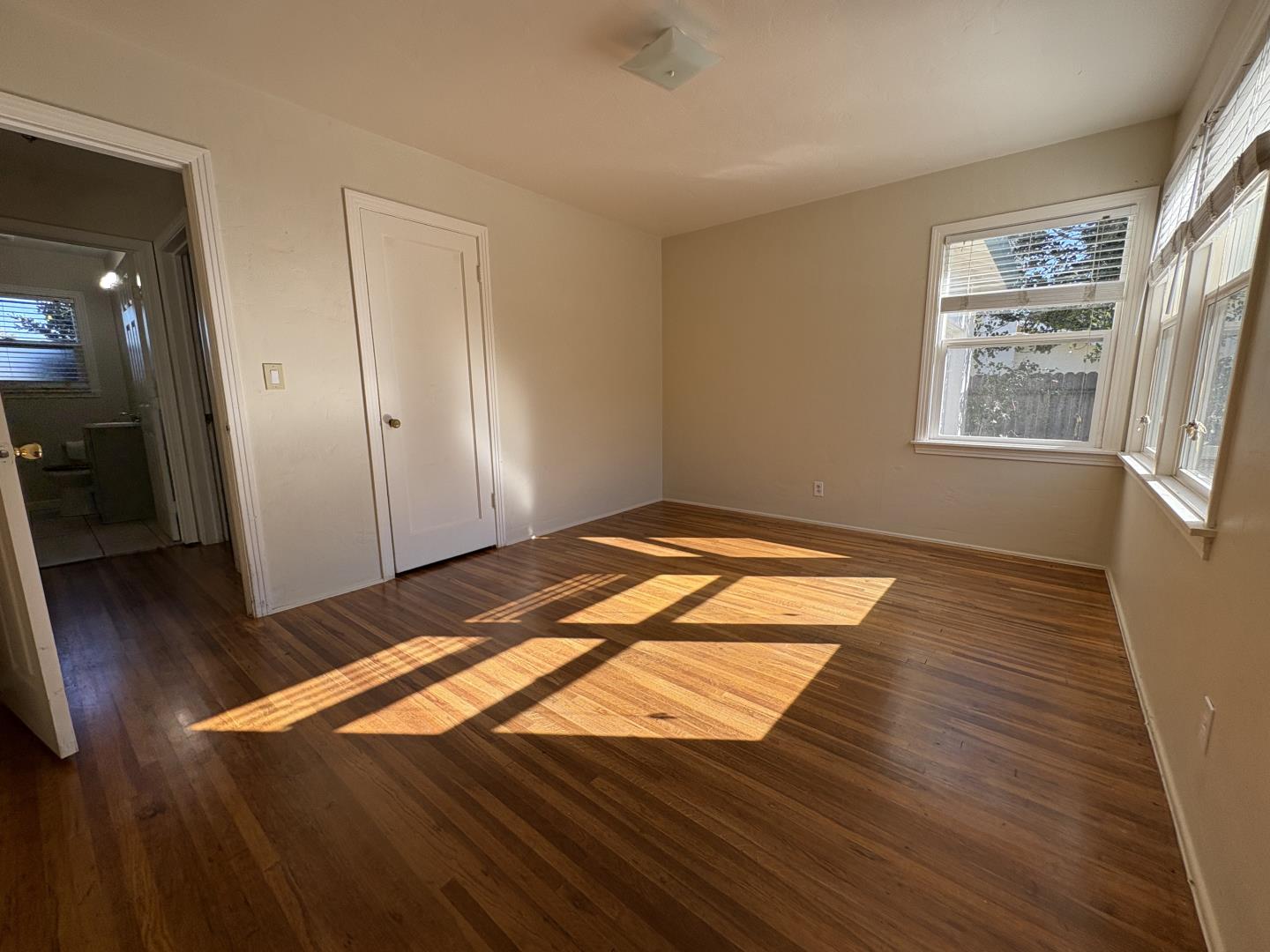 Detail Gallery Image 18 of 19 For 241 Lerwick Dr, Monterey,  CA 93940 - 2 Beds | 1 Baths