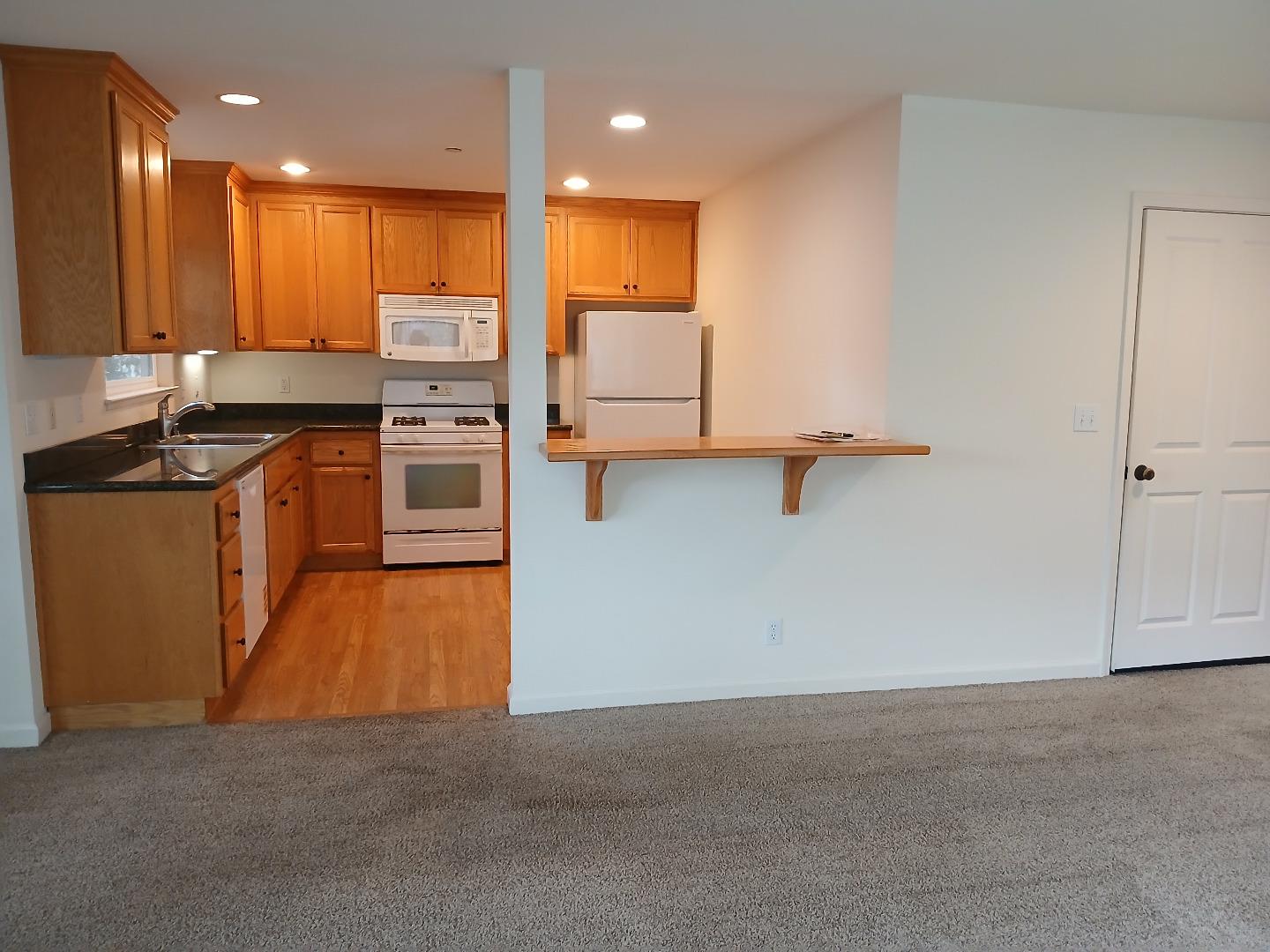 Detail Gallery Image 20 of 24 For 410 Coronado St, El Granada,  CA 94018 - 1 Beds | 1 Baths