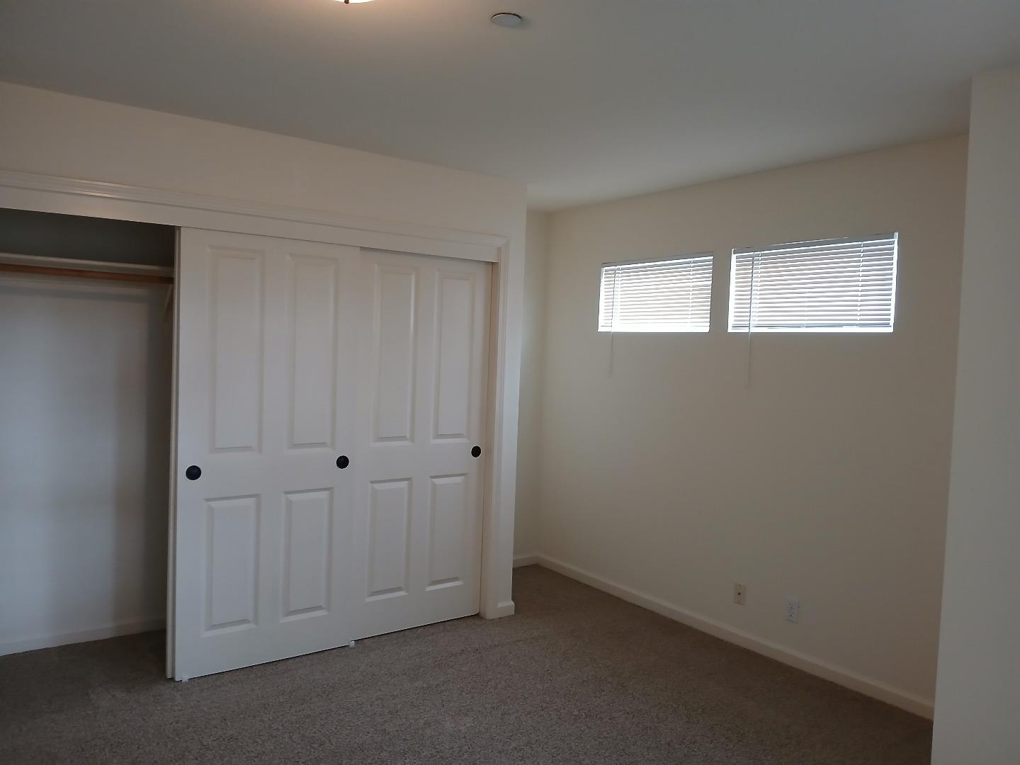 Detail Gallery Image 7 of 24 For 410 Coronado St, El Granada,  CA 94018 - 1 Beds | 1 Baths