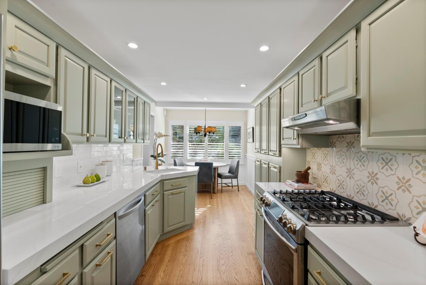 Detail Gallery Image 15 of 46 For 1632 Notre Dame Ave, Belmont,  CA 94002 - 3 Beds | 3 Baths