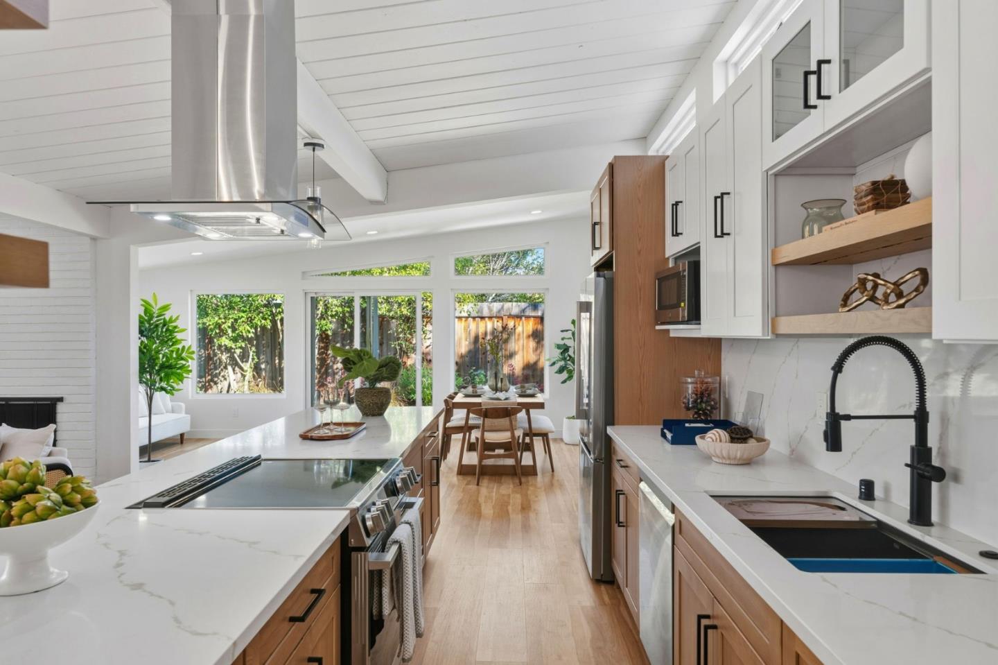 Detail Gallery Image 10 of 48 For 4225 Park Blvd, Palo Alto,  CA 94306 - 4 Beds | 2 Baths