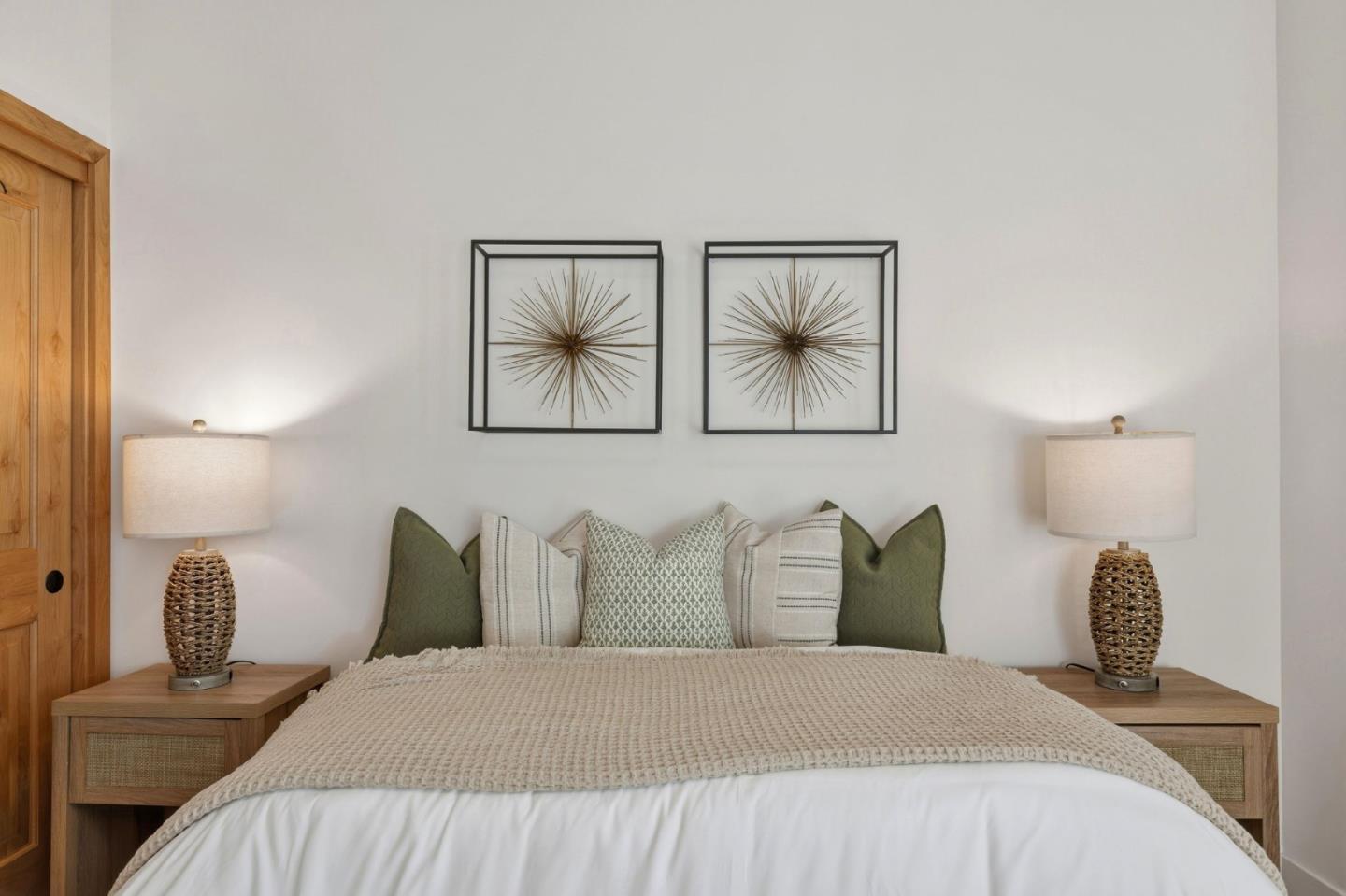 Detail Gallery Image 26 of 48 For 4225 Park Blvd, Palo Alto,  CA 94306 - 4 Beds | 2 Baths