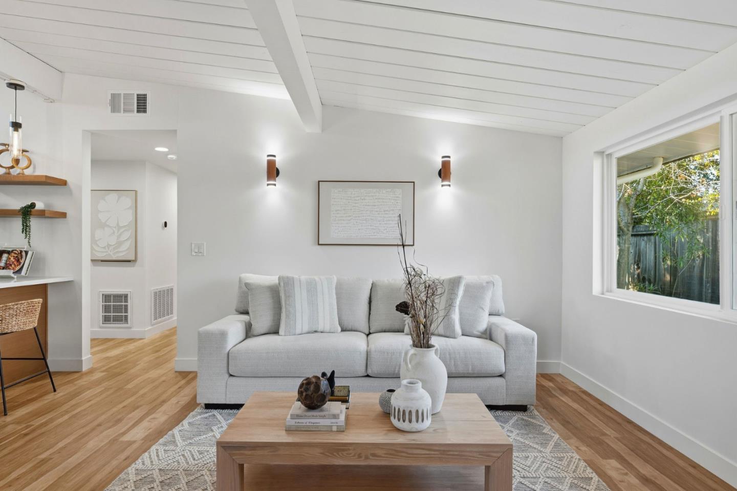 Detail Gallery Image 7 of 48 For 4225 Park Blvd, Palo Alto,  CA 94306 - 4 Beds | 2 Baths