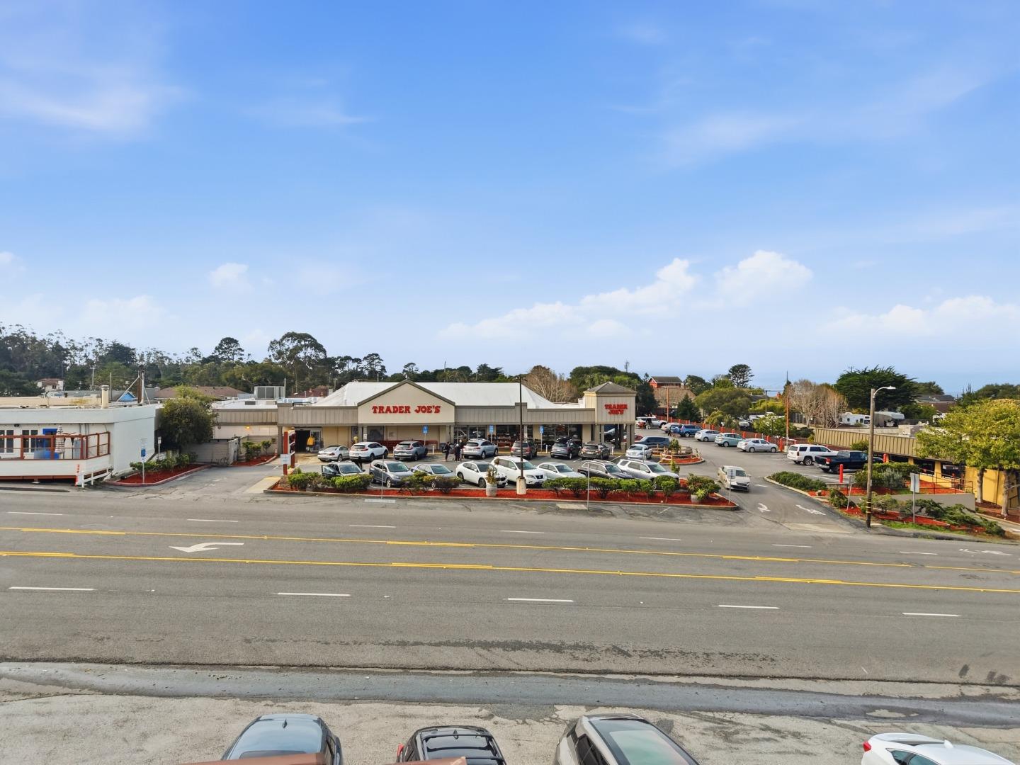 Detail Gallery Image 7 of 10 For 1157 Forest Ave, Pacific Grove,  CA 93950 - – Beds | – Baths