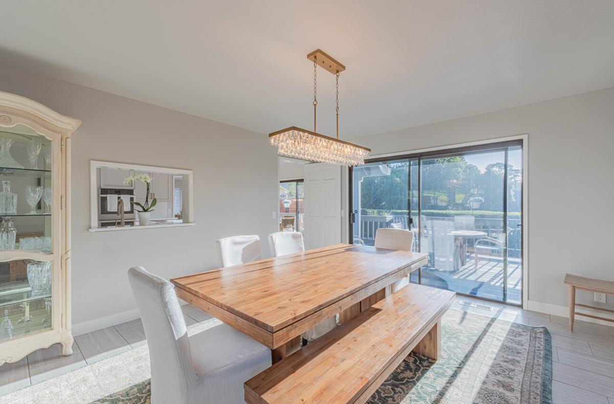 Detail Gallery Image 11 of 59 For 22 Deer Forest Dr, Monterey,  CA 93940 - 4 Beds | 2/1 Baths