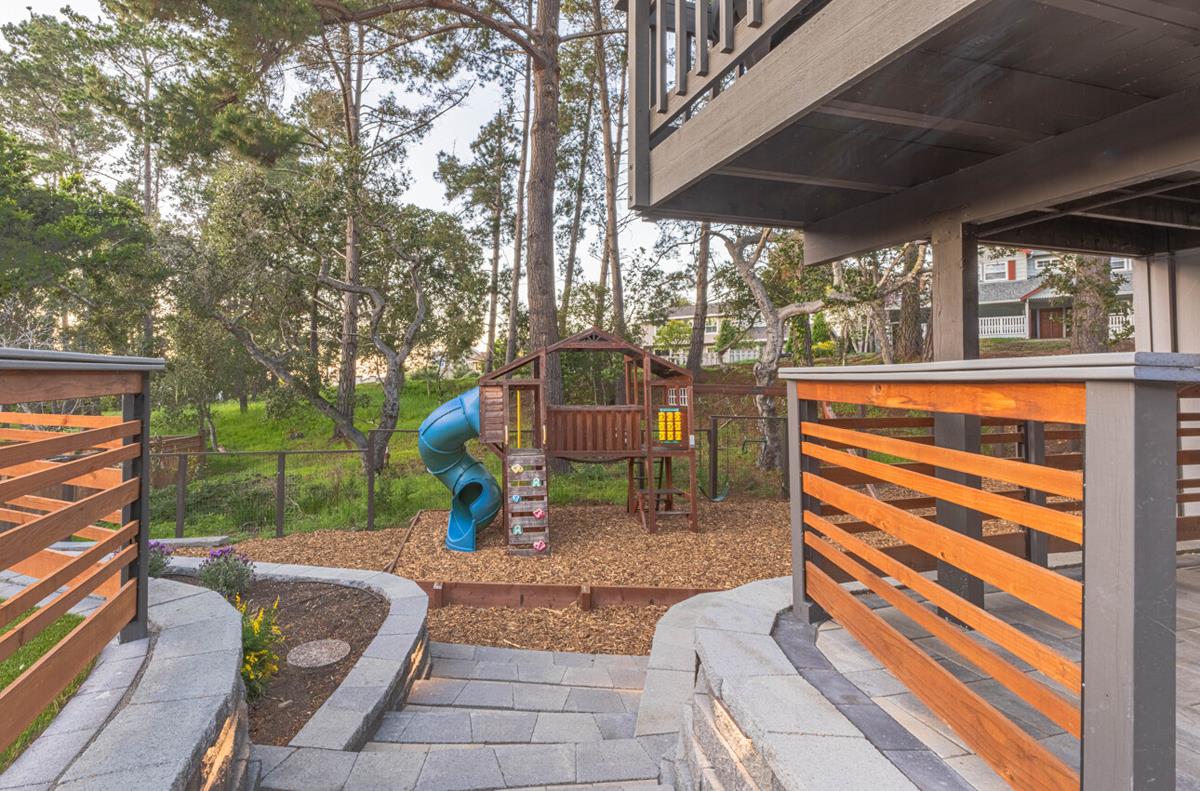 Detail Gallery Image 50 of 59 For 22 Deer Forest Dr, Monterey,  CA 93940 - 4 Beds | 2/1 Baths