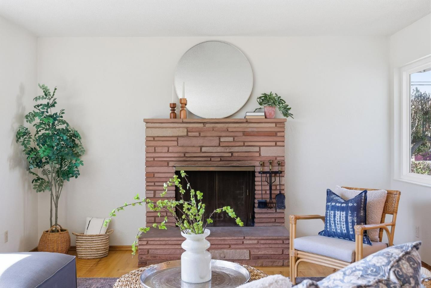 Detail Gallery Image 12 of 49 For 140 Monterey St, Santa Cruz,  CA 95060 - 3 Beds | 2 Baths