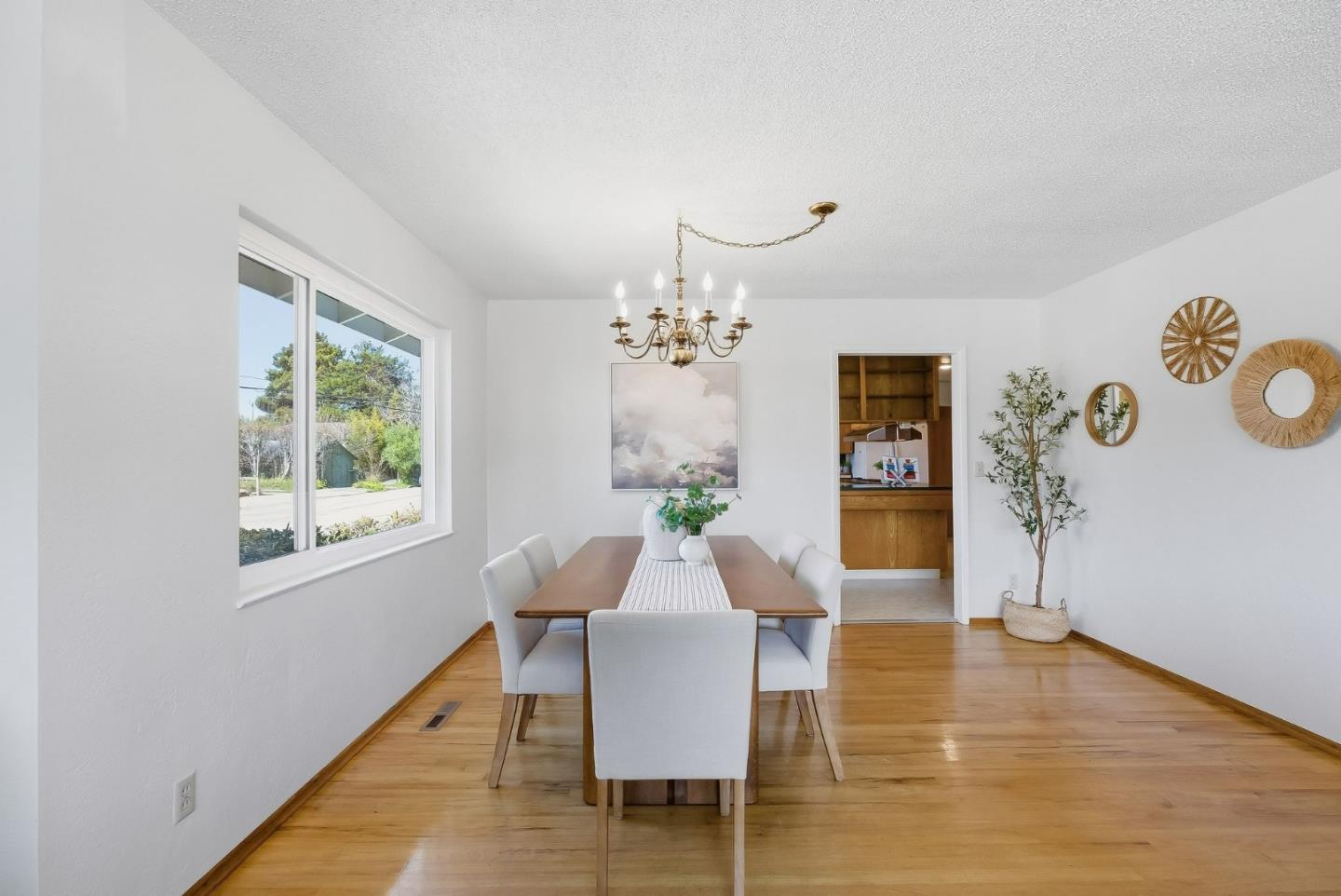 Detail Gallery Image 16 of 49 For 140 Monterey St, Santa Cruz,  CA 95060 - 3 Beds | 2 Baths