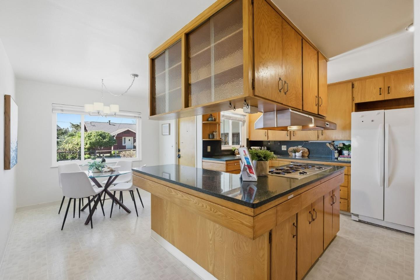 Detail Gallery Image 18 of 49 For 140 Monterey St, Santa Cruz,  CA 95060 - 3 Beds | 2 Baths