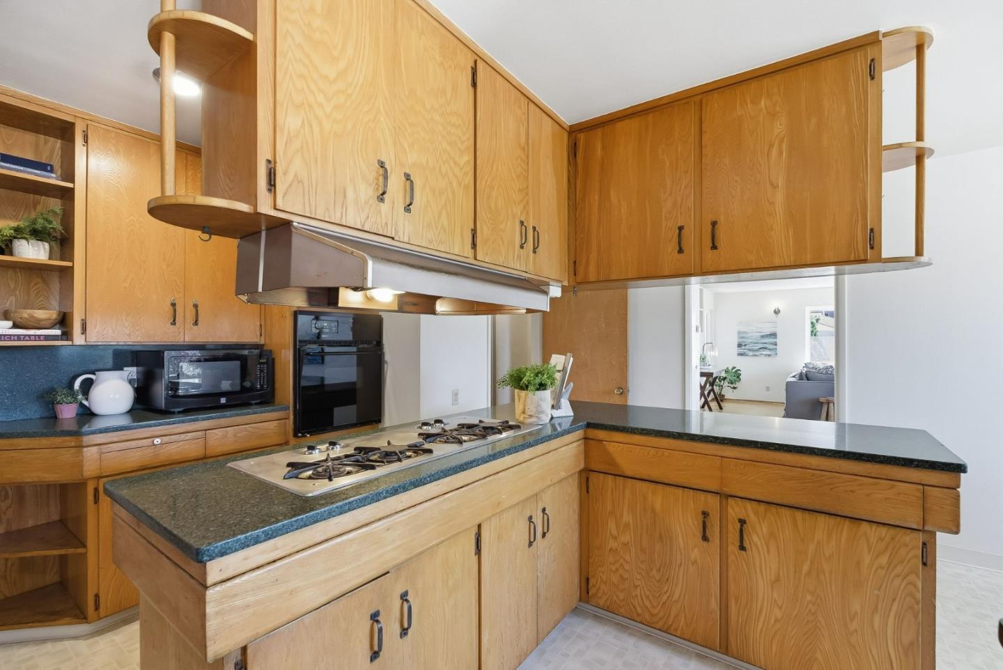 Detail Gallery Image 21 of 49 For 140 Monterey St, Santa Cruz,  CA 95060 - 3 Beds | 2 Baths