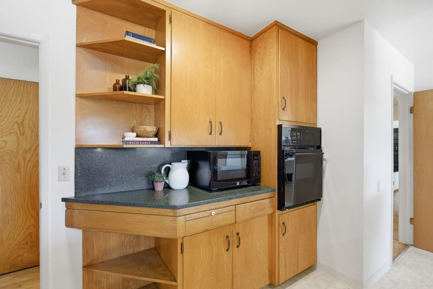 Detail Gallery Image 25 of 49 For 140 Monterey St, Santa Cruz,  CA 95060 - 3 Beds | 2 Baths