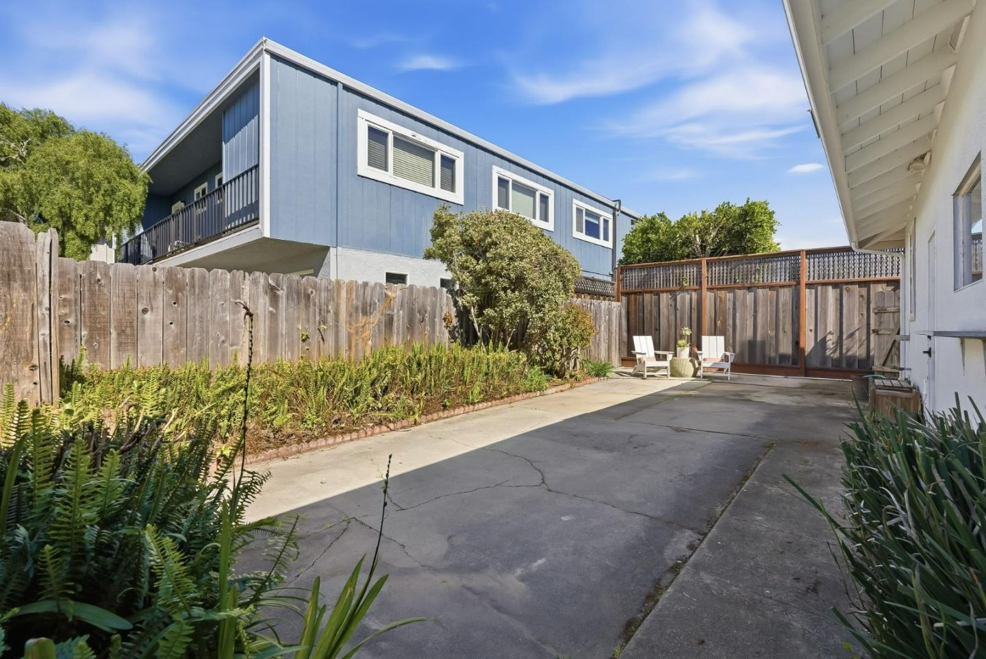 Detail Gallery Image 35 of 49 For 140 Monterey St, Santa Cruz,  CA 95060 - 3 Beds | 2 Baths