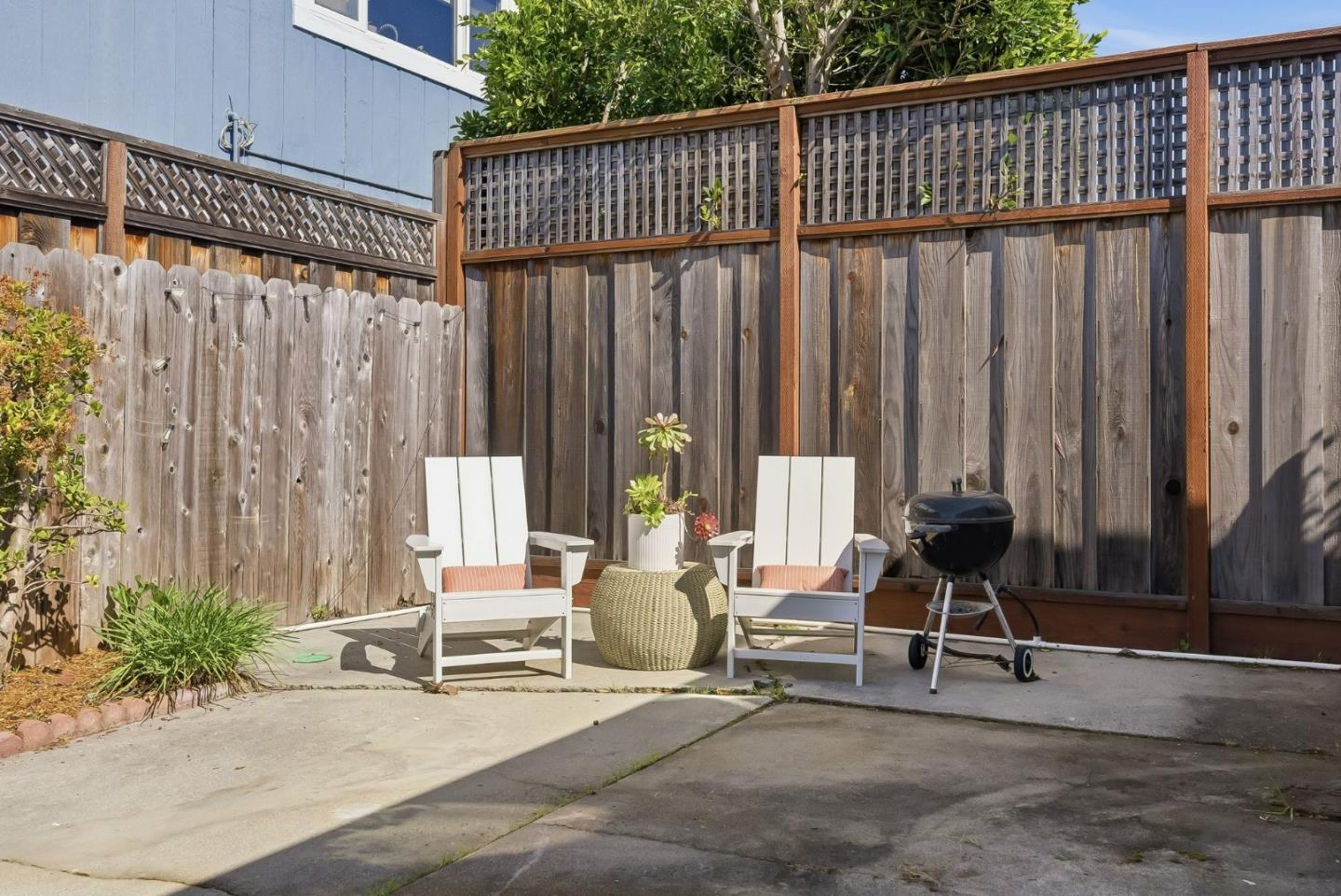 Detail Gallery Image 37 of 49 For 140 Monterey St, Santa Cruz,  CA 95060 - 3 Beds | 2 Baths