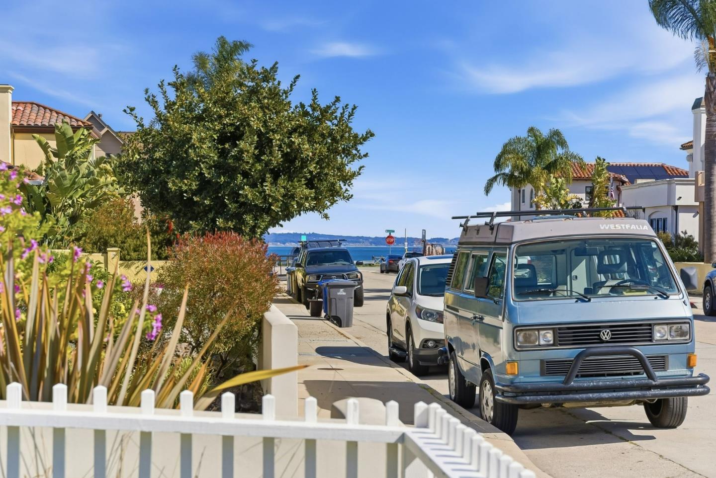 Detail Gallery Image 4 of 49 For 140 Monterey St, Santa Cruz,  CA 95060 - 3 Beds | 2 Baths