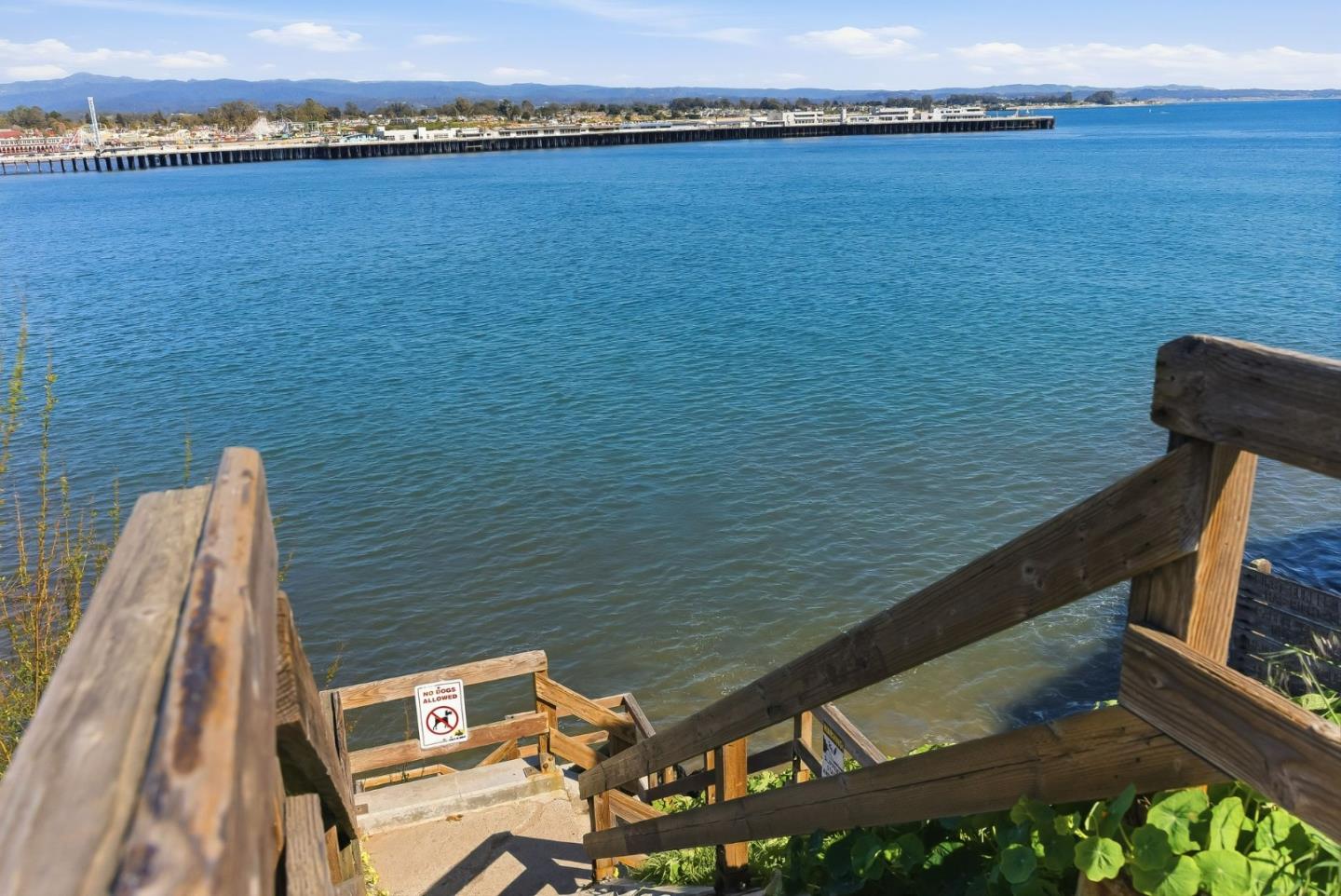 Detail Gallery Image 47 of 49 For 140 Monterey St, Santa Cruz,  CA 95060 - 3 Beds | 2 Baths