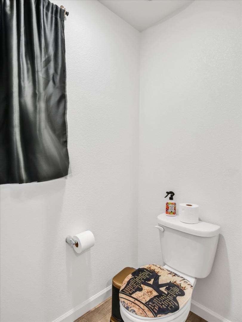 Detail Gallery Image 29 of 53 For 1415 Crimson Ln, Manteca,  CA 95336 - 4 Beds | 2/1 Baths