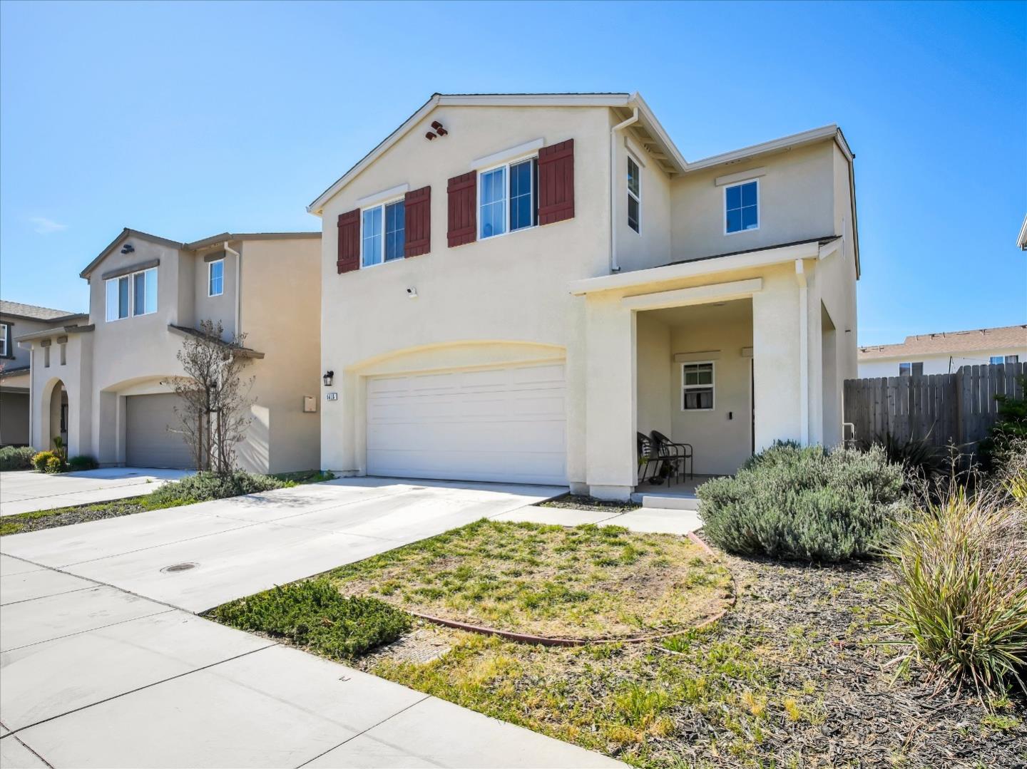 Detail Gallery Image 3 of 53 For 1415 Crimson Ln, Manteca,  CA 95336 - 4 Beds | 2/1 Baths