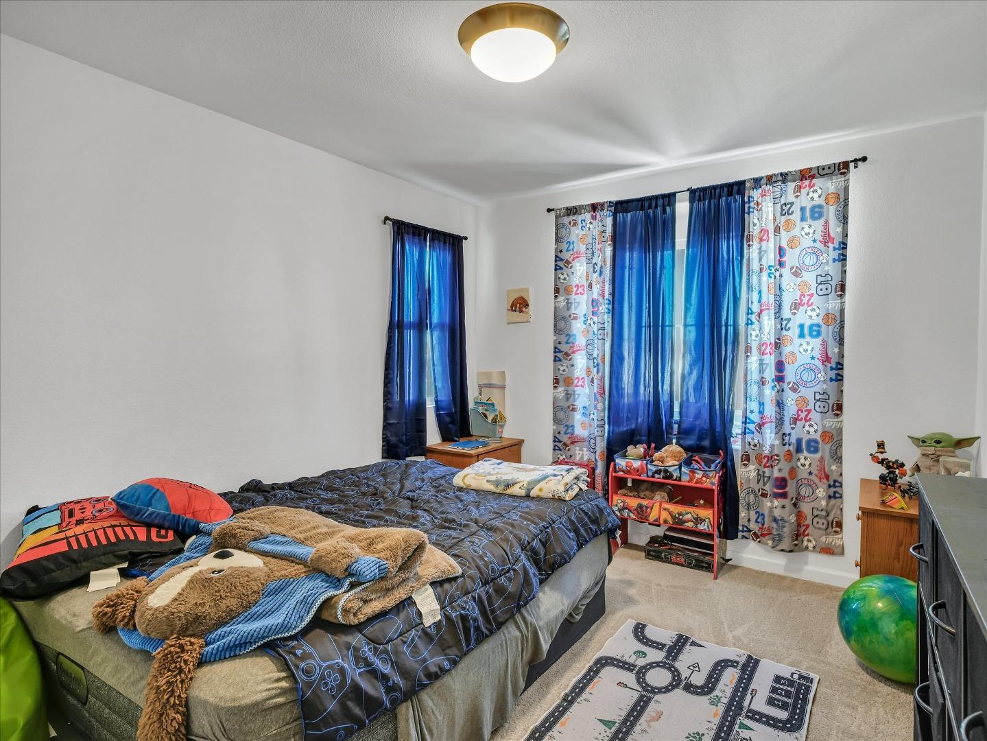 Detail Gallery Image 32 of 53 For 1415 Crimson Ln, Manteca,  CA 95336 - 4 Beds | 2/1 Baths