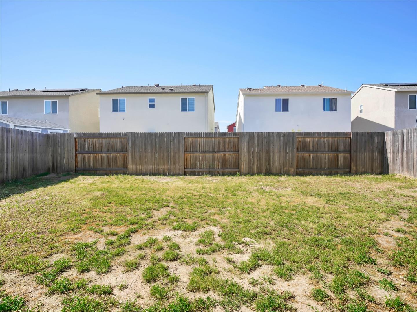 Detail Gallery Image 42 of 53 For 1415 Crimson Ln, Manteca,  CA 95336 - 4 Beds | 2/1 Baths
