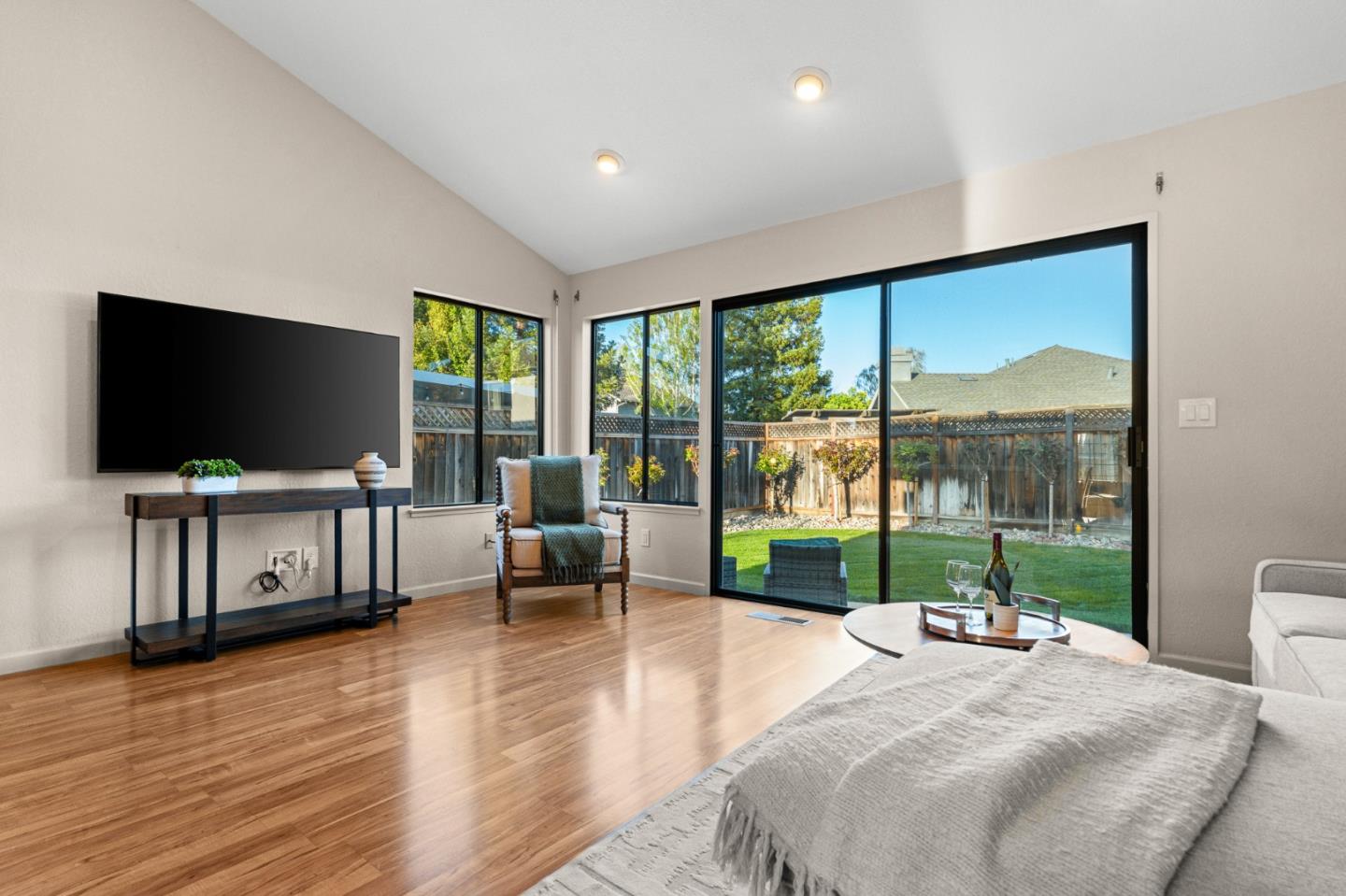 Detail Gallery Image 17 of 50 For 4426 Desin Dr, San Jose,  CA 95118 - 3 Beds | 2 Baths