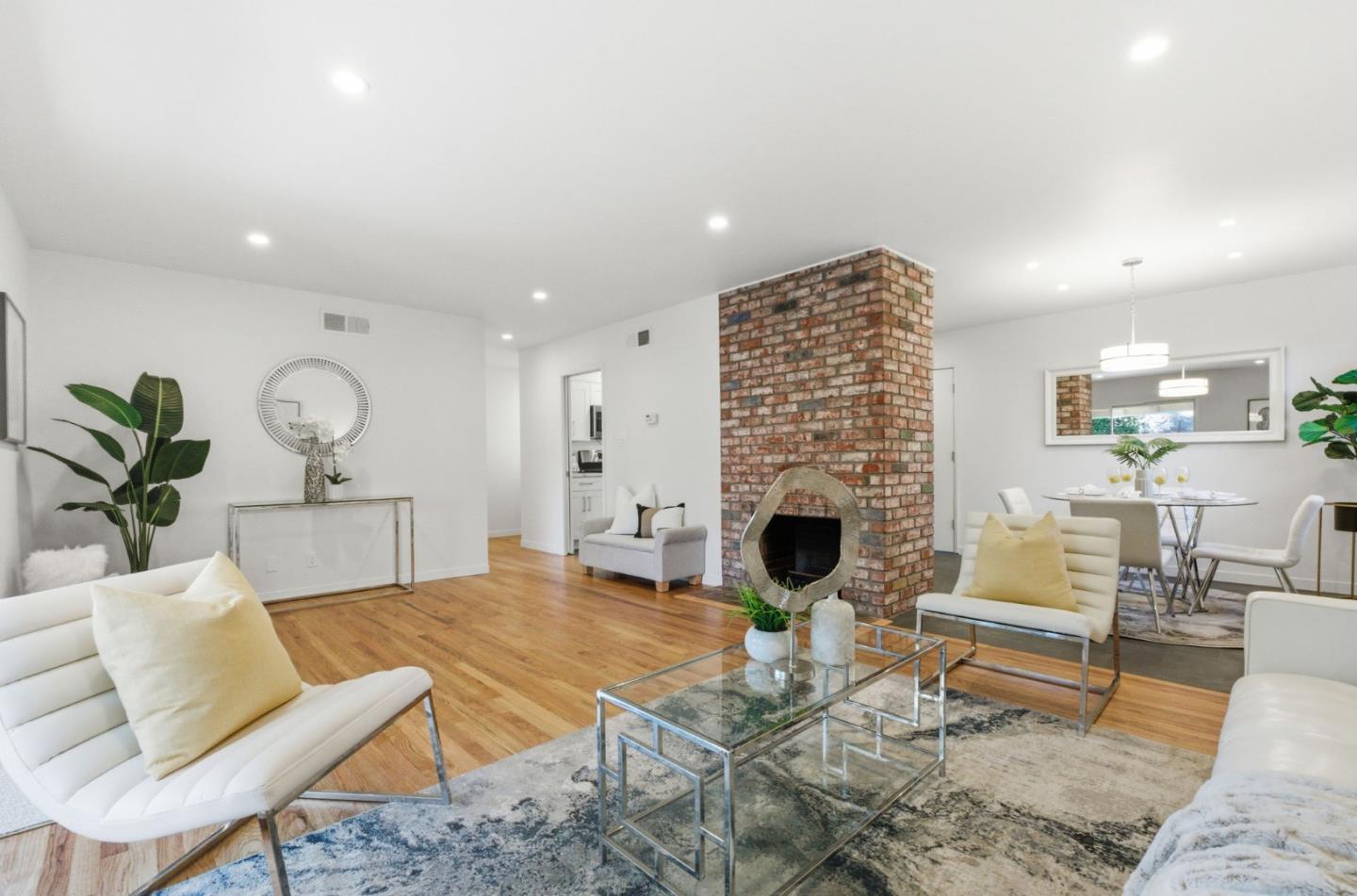 Detail Gallery Image 10 of 25 For 145 Holly Hill Way, Los Gatos,  CA 95032 - 4 Beds | 2 Baths