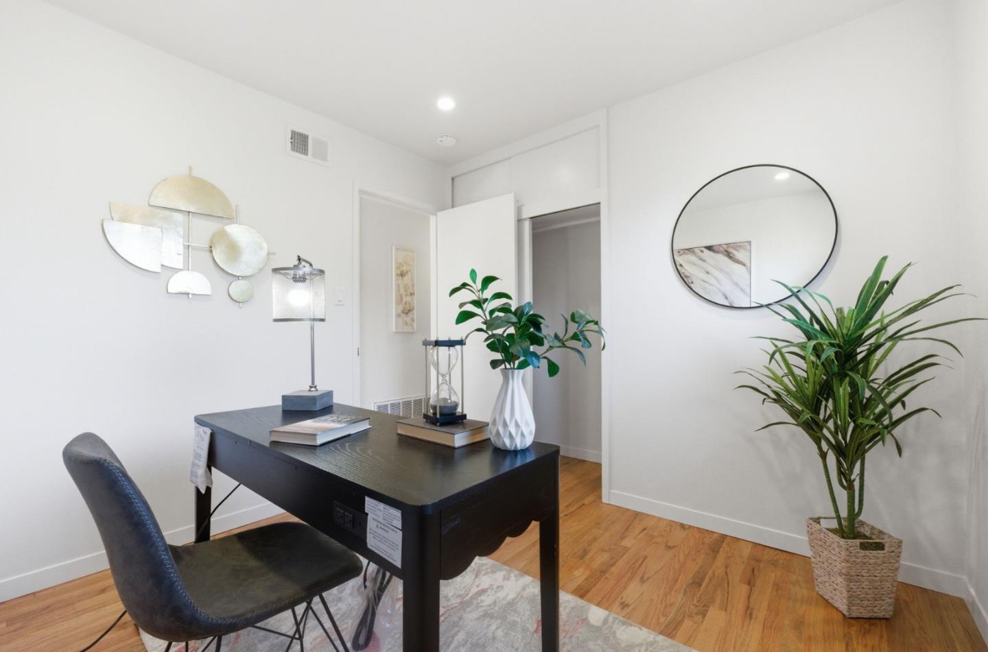 Detail Gallery Image 18 of 25 For 145 Holly Hill Way, Los Gatos,  CA 95032 - 4 Beds | 2 Baths