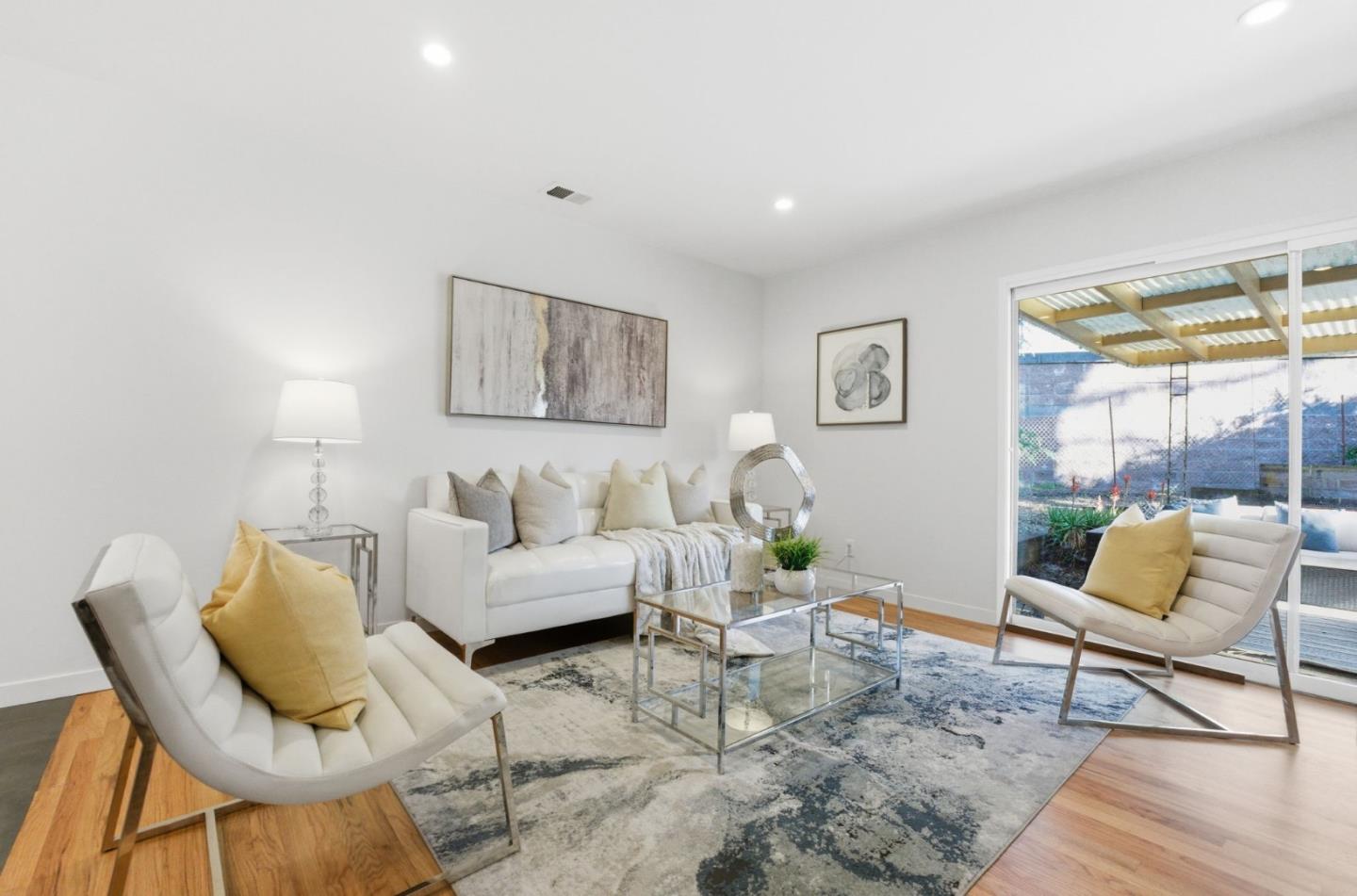 Detail Gallery Image 9 of 25 For 145 Holly Hill Way, Los Gatos,  CA 95032 - 4 Beds | 2 Baths