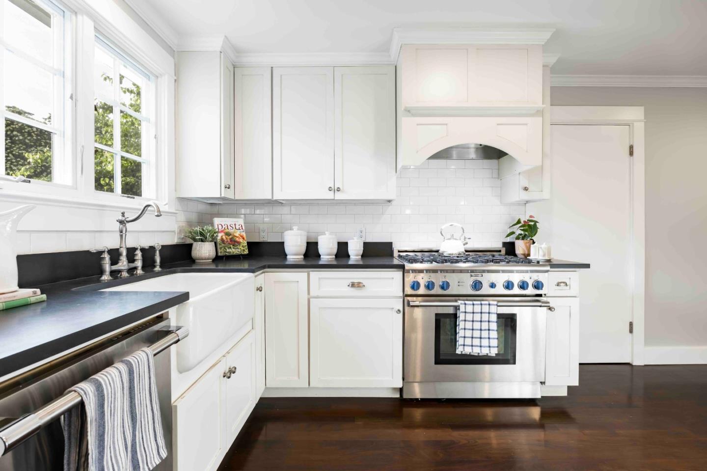 Detail Gallery Image 5 of 25 For 1540 Norman Ave, San Jose,  CA 95125 - 3 Beds | 2 Baths