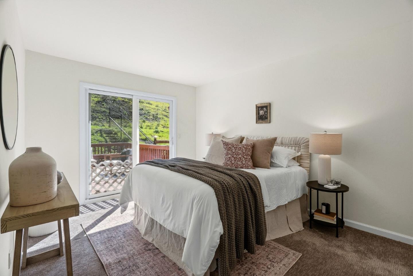 Detail Gallery Image 14 of 34 For 1100 Glacier Ave, Pacifica,  CA 94044 - 3 Beds | 2/1 Baths