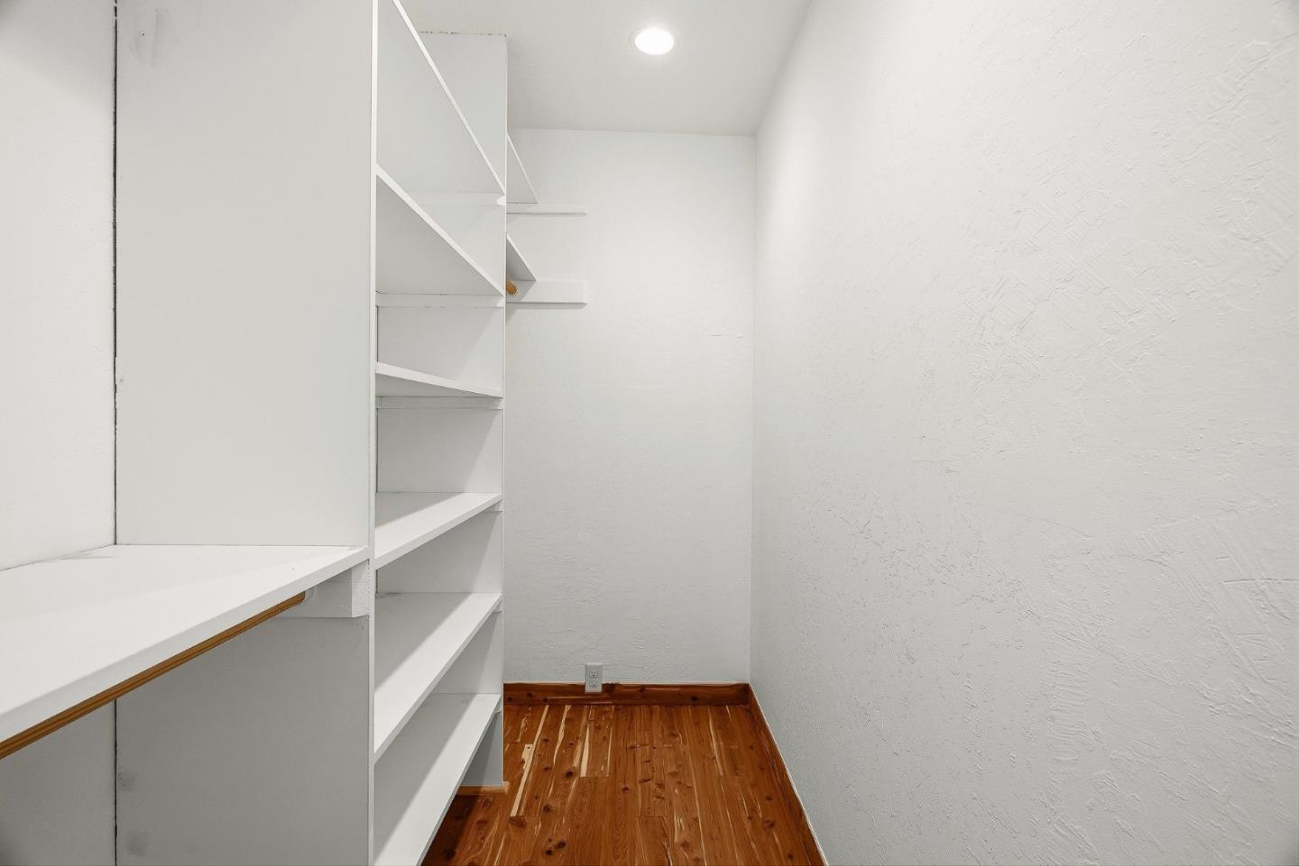 Detail Gallery Image 15 of 34 For 1100 Glacier Ave, Pacifica,  CA 94044 - 3 Beds | 2/1 Baths