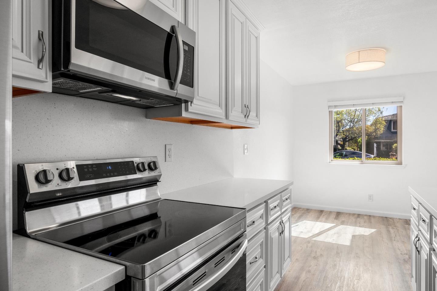 Detail Gallery Image 6 of 23 For 1430 42nd Ave #3,  Capitola,  CA 95010 - 2 Beds | 0 Baths