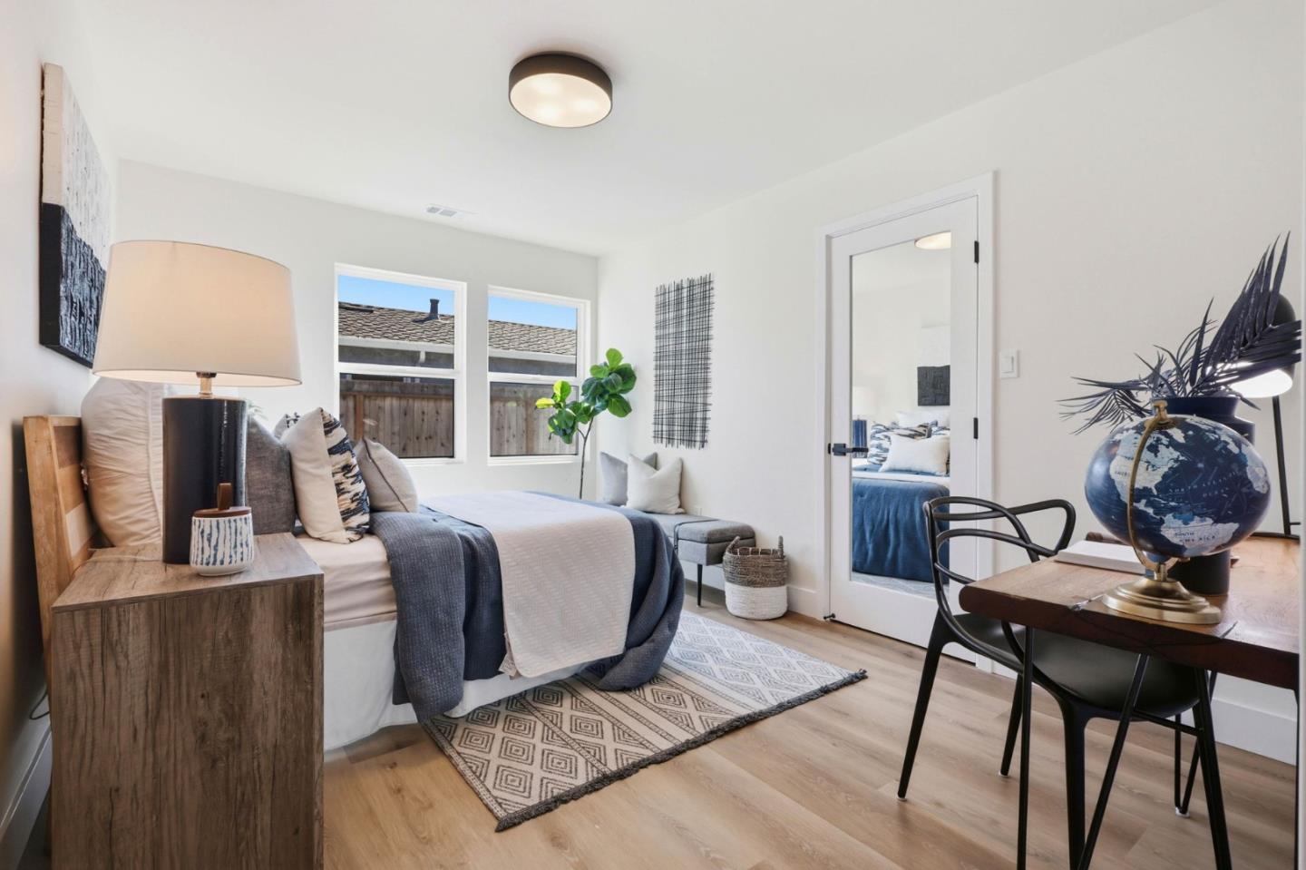 Detail Gallery Image 12 of 33 For 3234 Hoover St, Redwood City,  CA 94063 - 3 Beds | 2 Baths