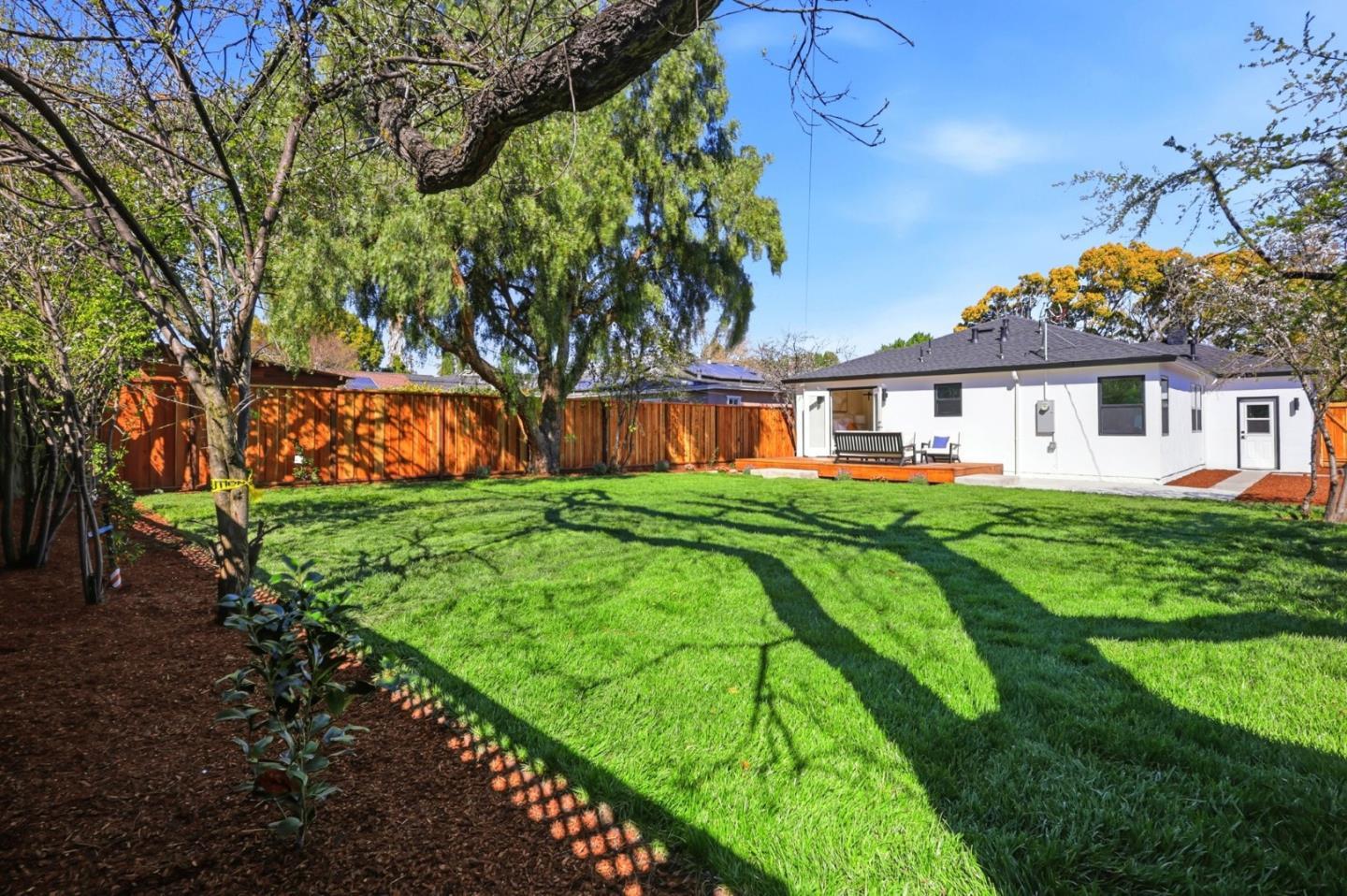 Detail Gallery Image 31 of 33 For 3234 Hoover St, Redwood City,  CA 94063 - 3 Beds | 2 Baths