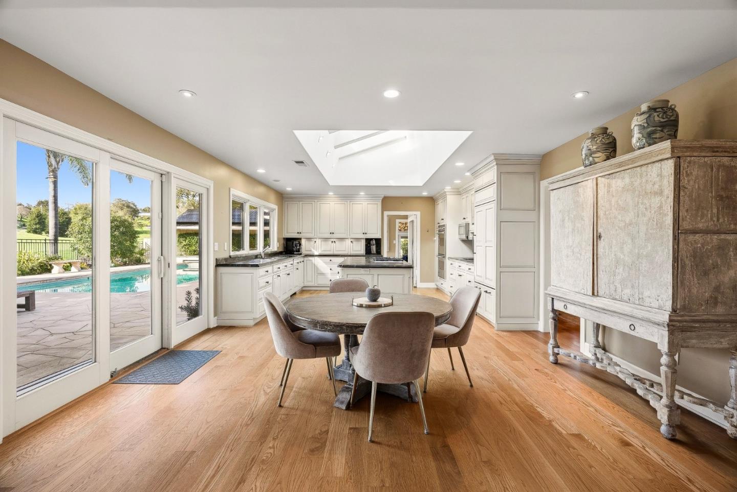 Detail Gallery Image 15 of 66 For 16 Hollins Drive, Santa Cruz,  CA 95060 - 4 Beds | 4/2 Baths