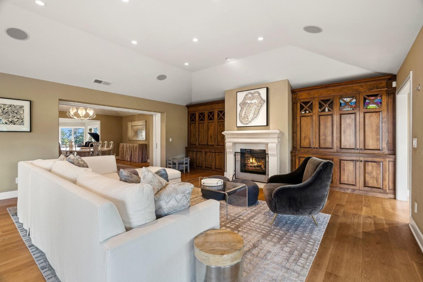 Detail Gallery Image 17 of 66 For 16 Hollins Drive, Santa Cruz,  CA 95060 - 4 Beds | 4/2 Baths